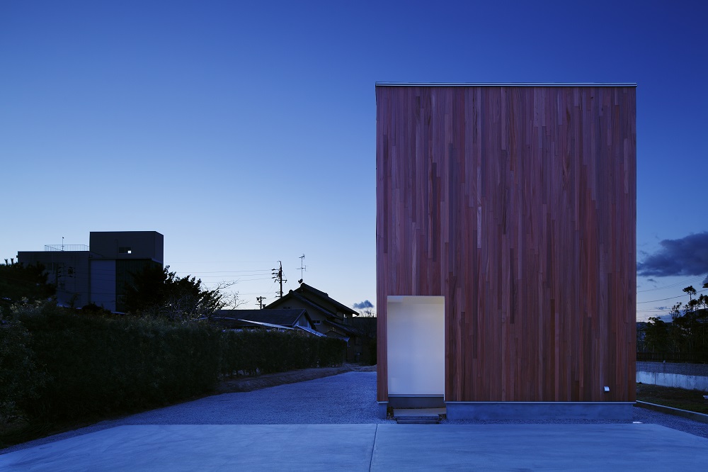 RHYTHM and Plum tree